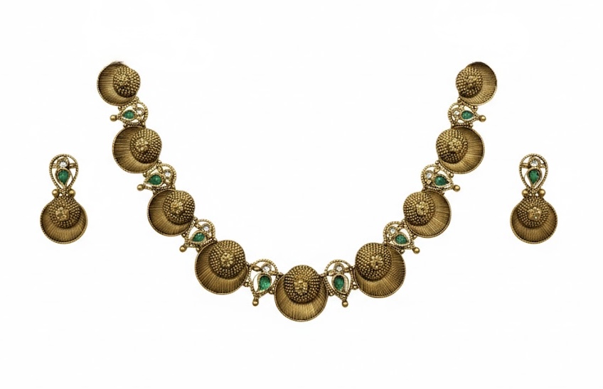 Kanak Mandala 22K Gold Traditional Necklace Set