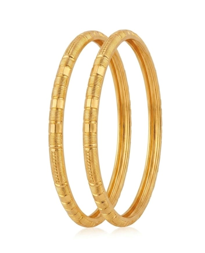 Modern Gloss Finish Gold Bangle