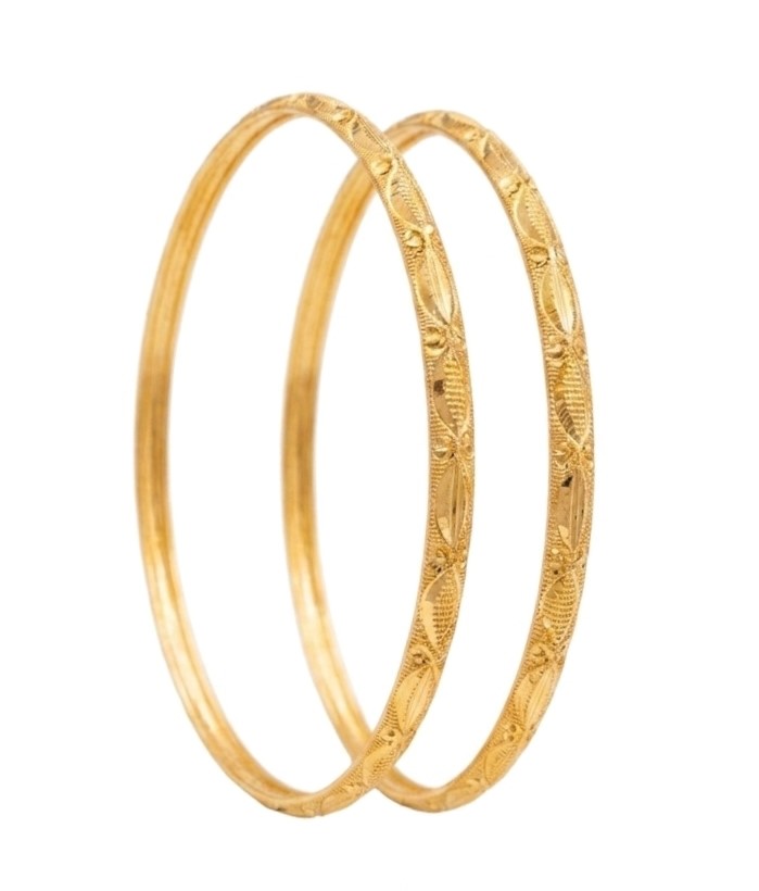 Minimal Sleek Plain Gold Bangles