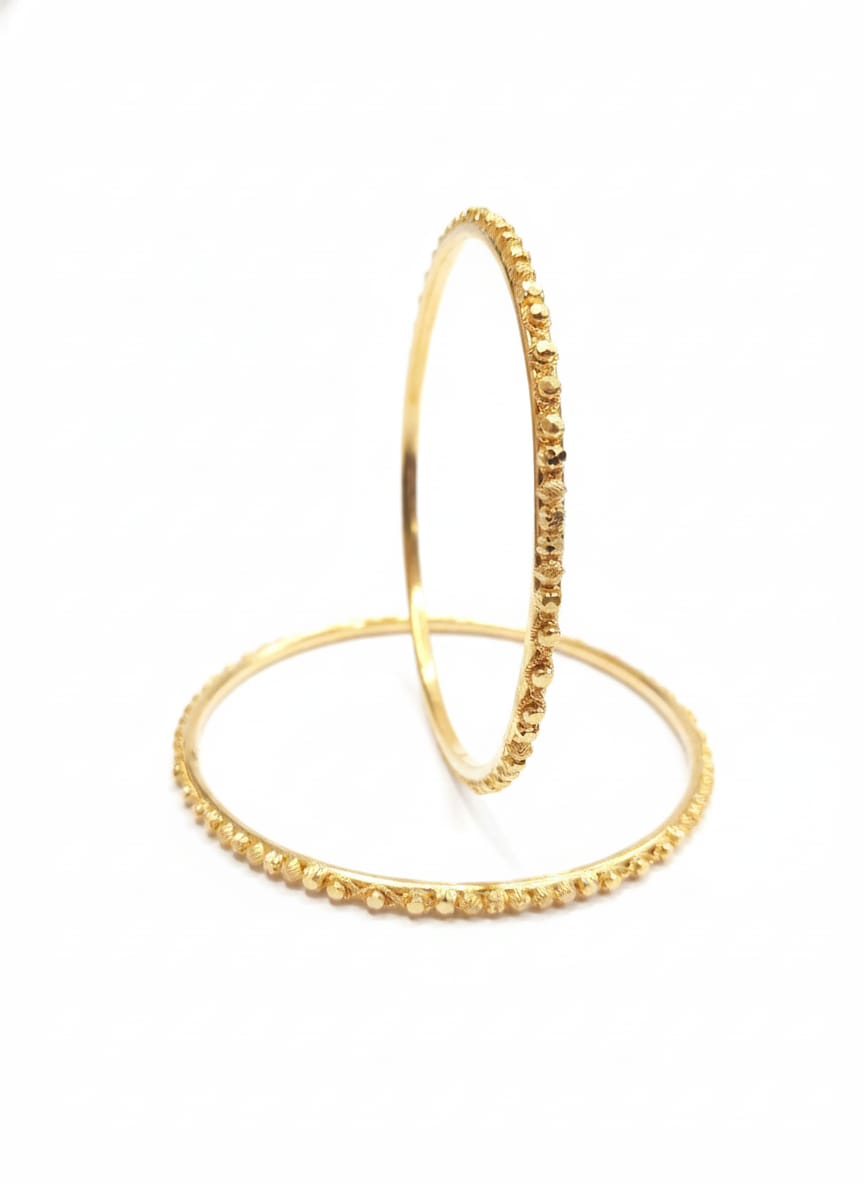Dainty Dots Bangle